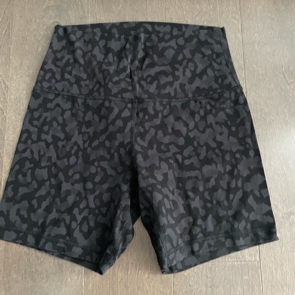 lululemon athletica Pants - Lululemon Leopard Biker Shorts